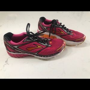 Brooks sneakers- ghost 7
